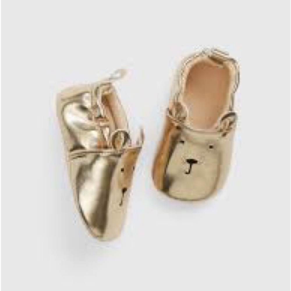 Gently Used- Baby Gap, Bear Metallic Shoes, Color Metallic Gold,  Size- 0-3M